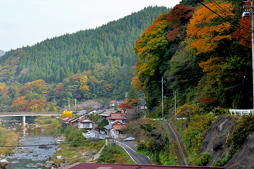 出雲湯村温泉の紅葉