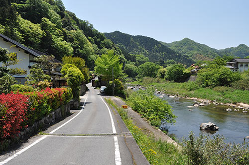 出雲湯村温泉しつに地区の風景